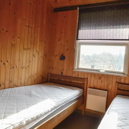 Three-bedroom Holiday In Prázdninový dům *