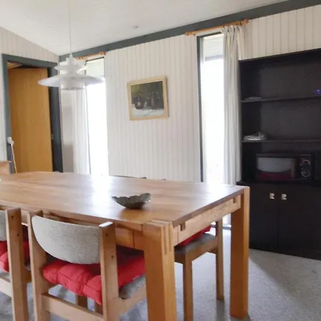 Three-bedroom Holiday In Ørsted