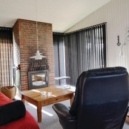 Three-bedroom Holiday In Prázdninový dům